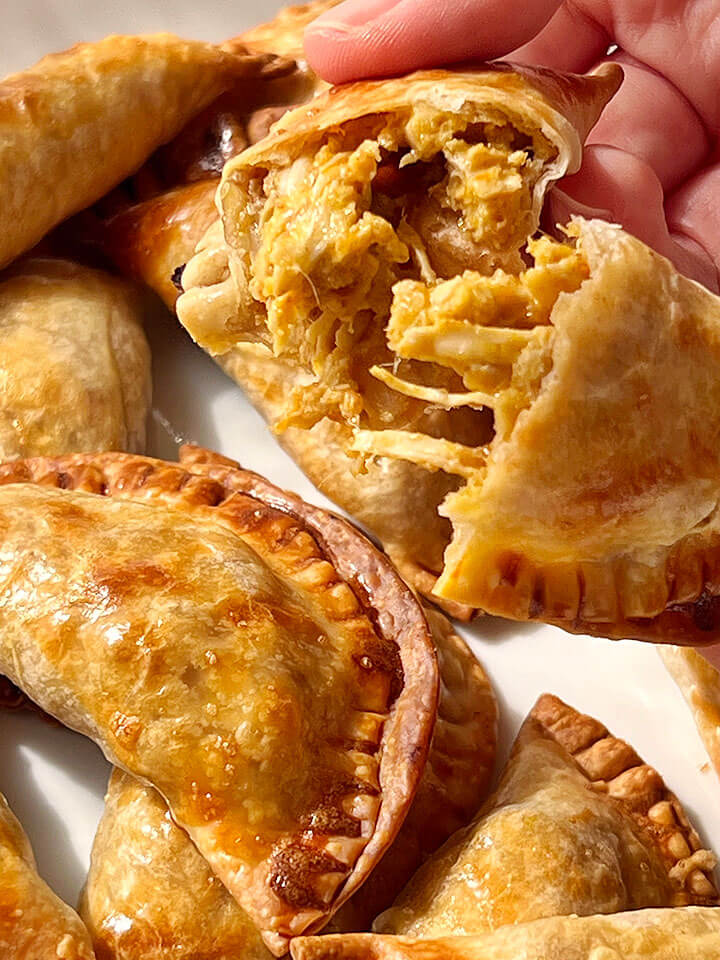 Empanadillas de Ají de Gallina - La Sarita